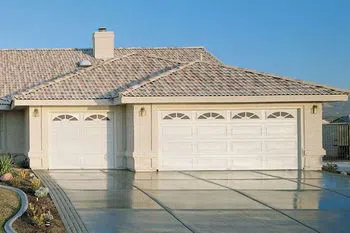 Master Garage Door Service Glendale, AZ 623-295-3085 - garage-gdr-17m